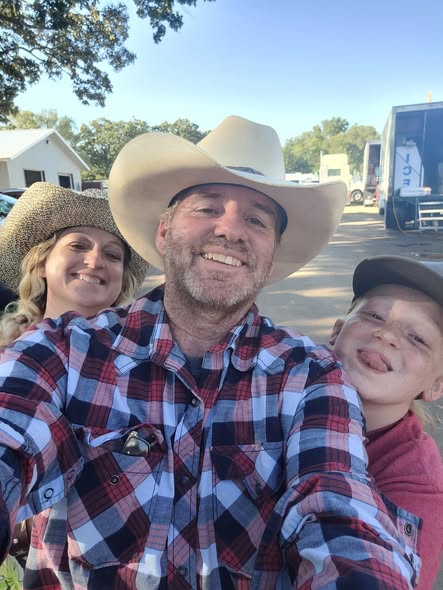 Clayton Connolly Elk River, MN Obituary: HERO’S FINAL ACT: Retired Police Officer Clayton Connolly Killed While Aiding Stranded Motorist on Icy Highway; Community Shattered as “Vibrant Light” is Extinguished in a Harrowing Roadside Accident, Leaving a “Piercing Void” and “Unfathomable Burden” for Wife and Two Children Following a Selfless Act of Sacrifice